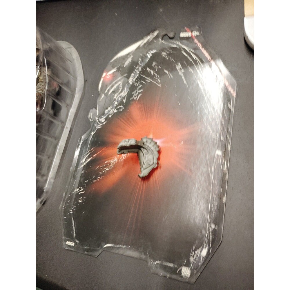 Predators Classic Predator battle damaged version - Picture 2 of 3